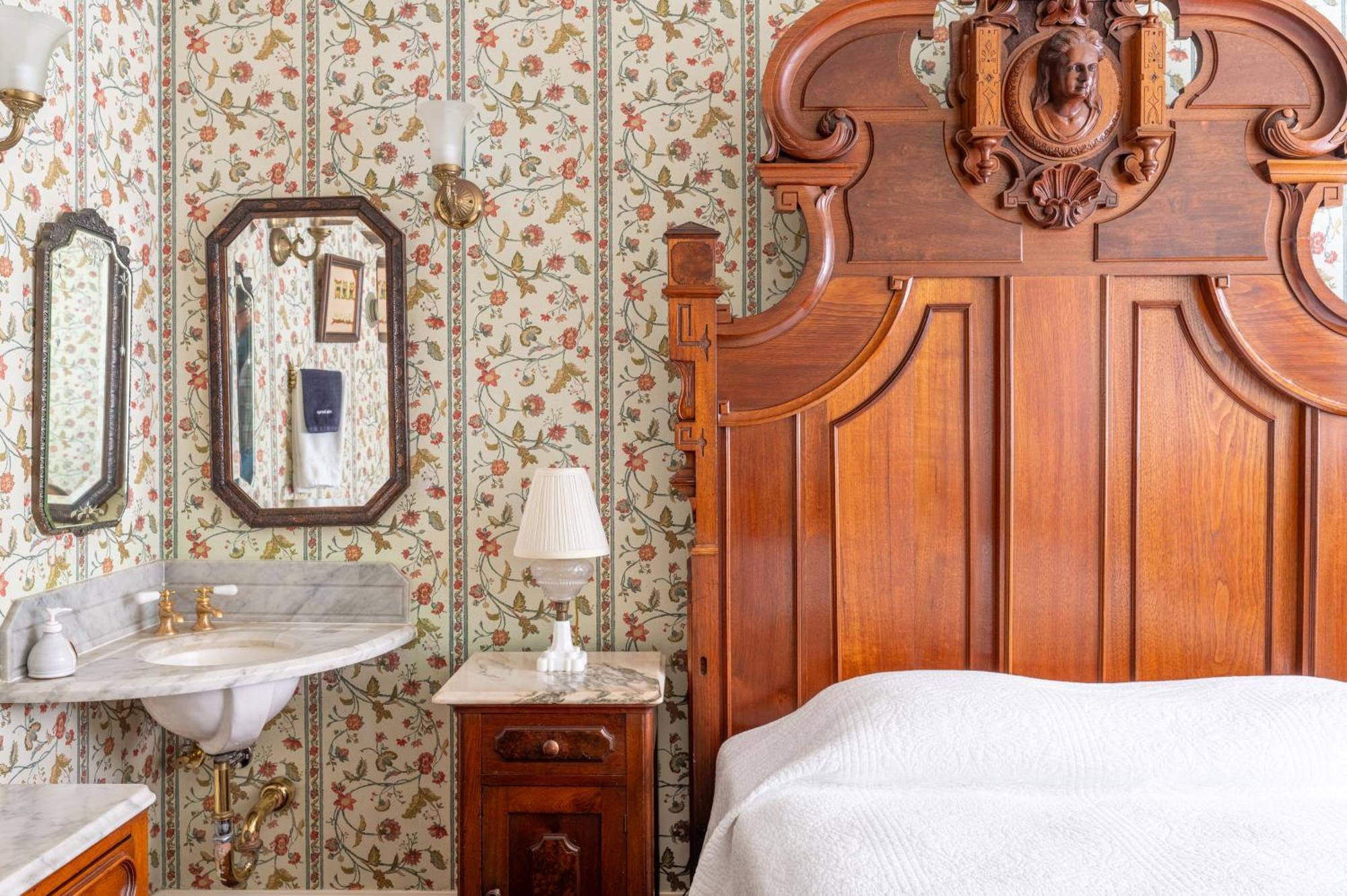 Standard Queen Room,1498588738:JPEG